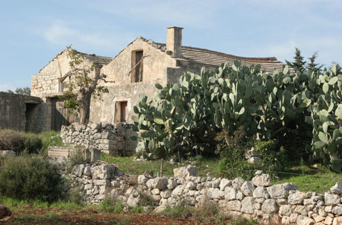 apulian farmhouse