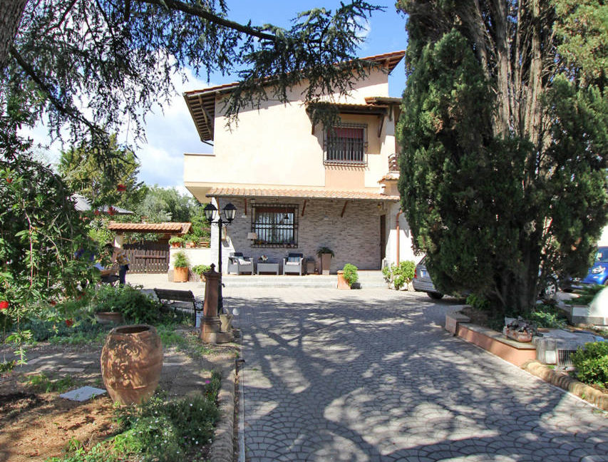 Villa-a-Genzano_01