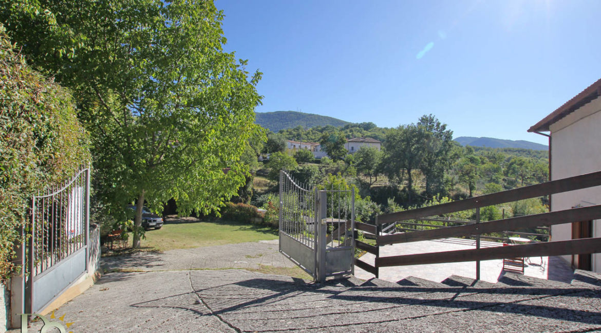 Casale-Cantalice_01