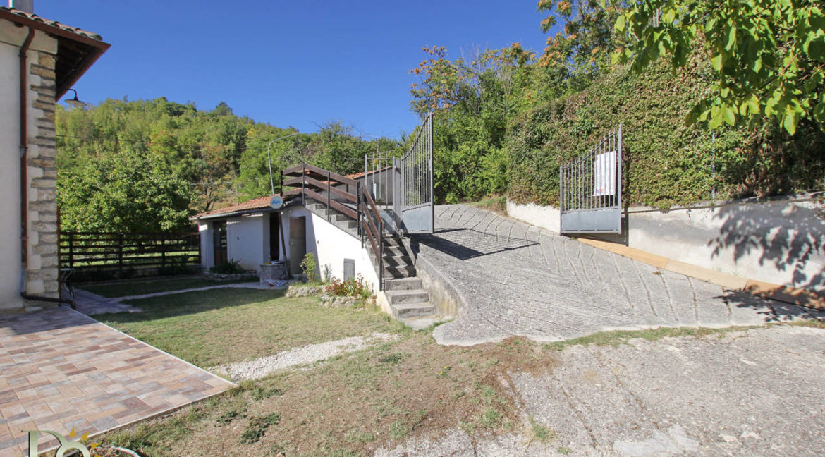 Casale-Cantalice_02