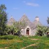 dionisi-vende-trulli-y-granjas-fortificadas-en-Apulia